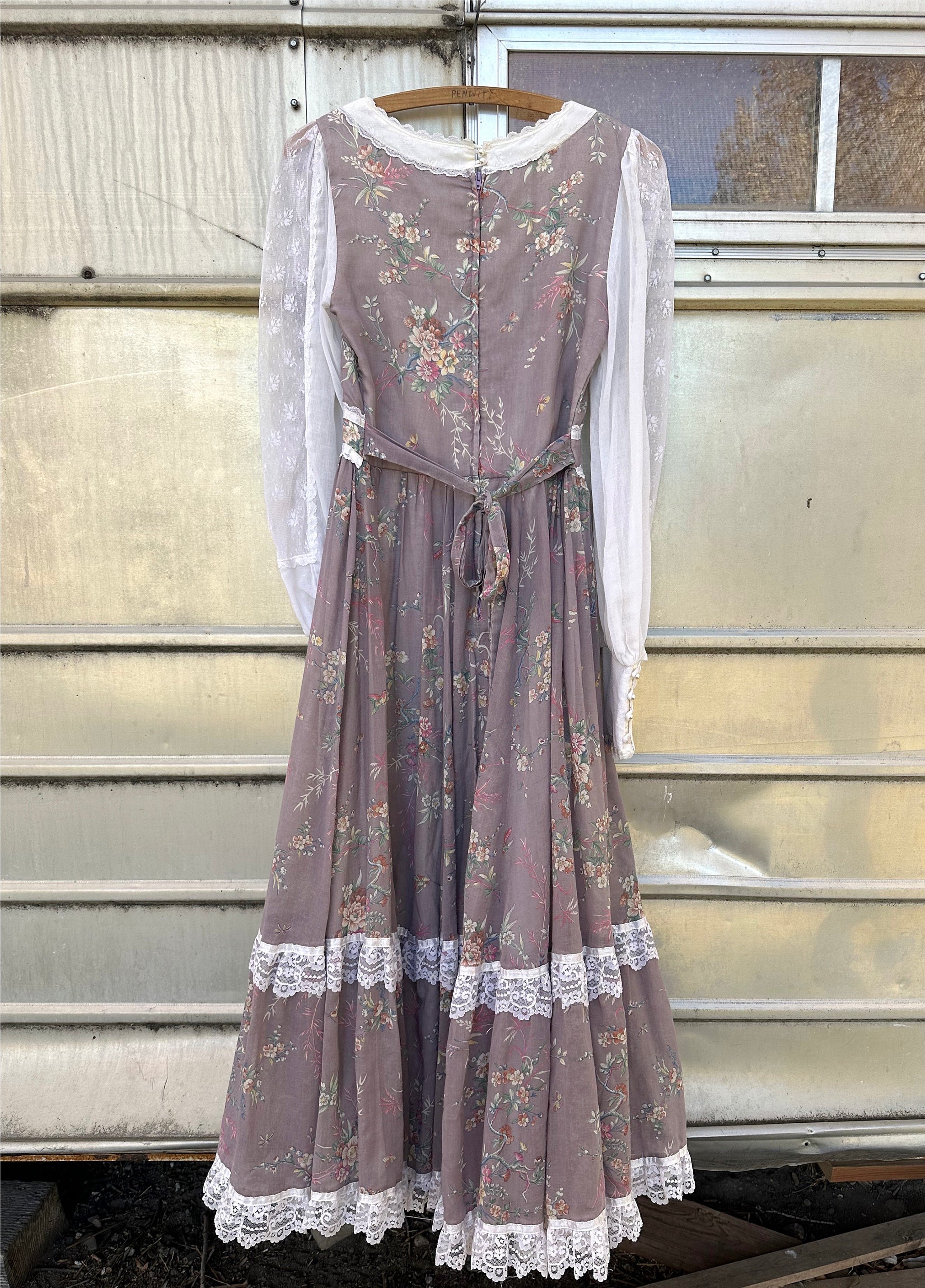 sachin and babi light blue dress Gunne Sax Remake V Neck Prairie Dress (2 Colors) Mid Calf Length / 3XL / Mint Green I Retro Fairy